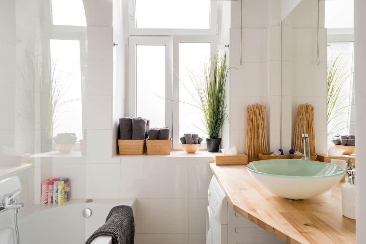 Luxurious And Spacious 5 Min Walk To City Center, 1-2 Viena Exterior foto